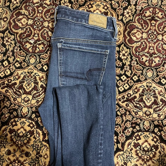 Denim - Size 2 american eagle short super stretch jean